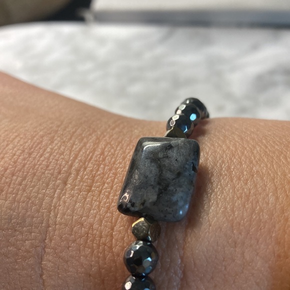 Grey Hematite & Larvikite Bracelet - Picture 3 of 5